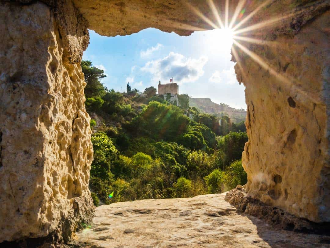 Malta and Gozo tourist guide treasures landscapes hiking