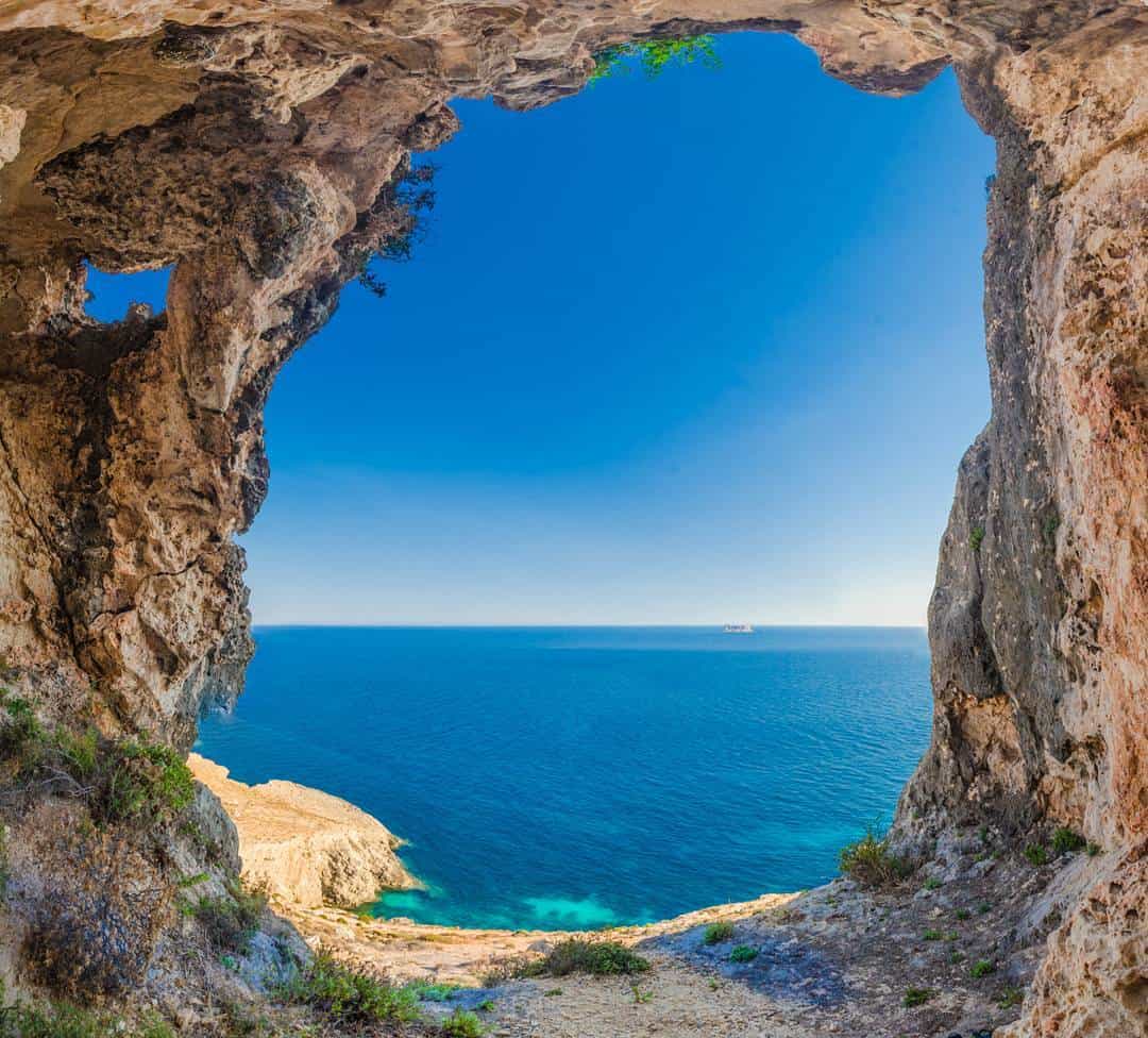 Malta and Gozo tourist guide treasures landscapes hiking