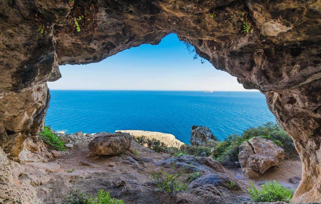 Malta and Gozo tourist guide treasures landscapes hiking